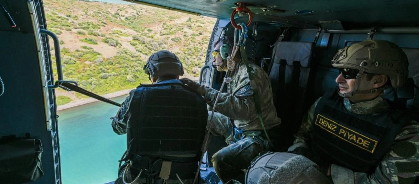 Τουρκία: Ασκήσεις καταρρίχησης και βολών πραγματοποίησαν ομάδες της SAT-SAS